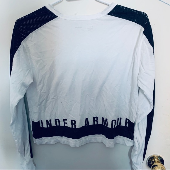 Under Armour Tops - Under armour cropped shirt